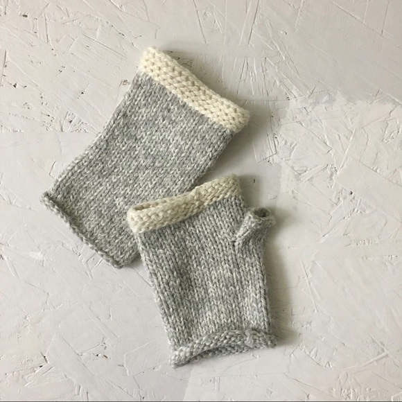 Hand knit 100% Wool Fingerless Gloves Neutral Minimal Design - Picture 1 of 6